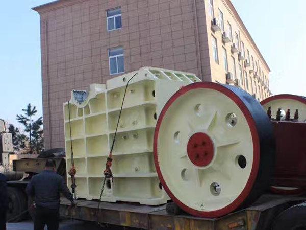 內蒙古新型重錘破碎機圖片