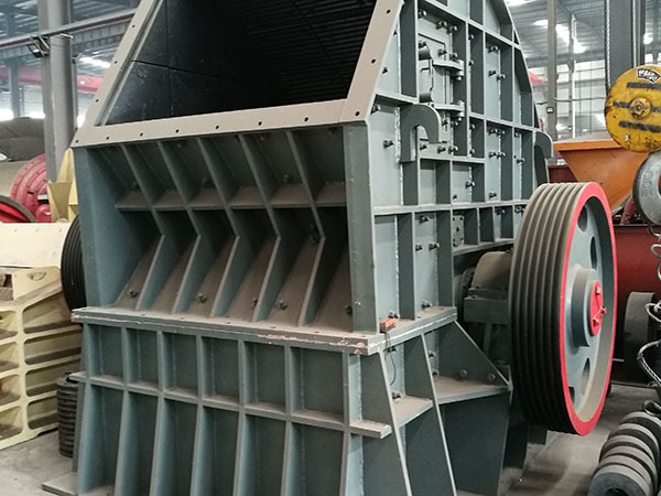 山東輪式移動破碎機價格